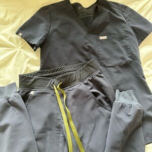 Figs Quiet Navy Scrub Set size XXS